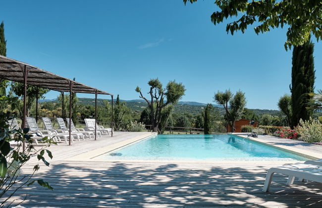 Casa de 4 quartos em Sigonce com piscina e jardim - Foto 2