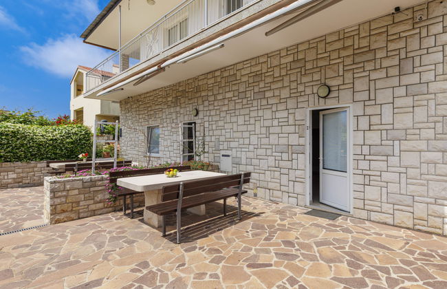 Apartamento de 2 quartos em Umag com piscina e jardim - Foto 23