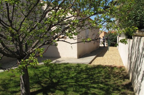 Foto 17 - Casa con 4 camere da letto a Portiragnes con giardino e vista mare