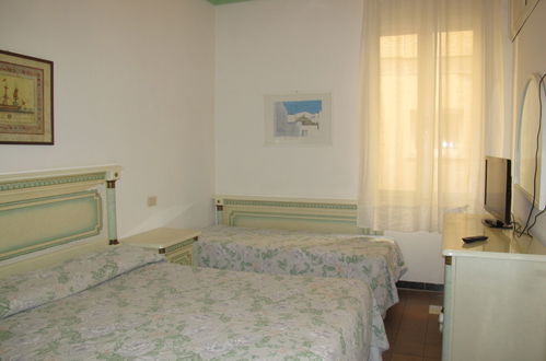 Foto 10 - Apartamento de 4 quartos em Cattolica