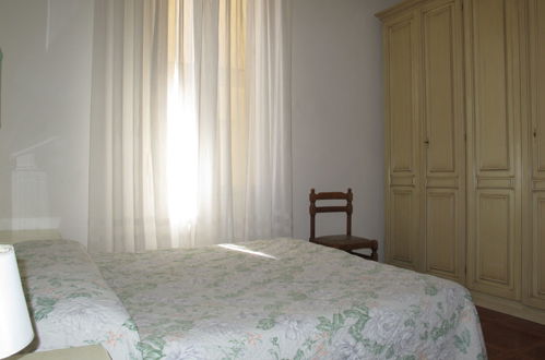 Foto 8 - Appartamento con 4 camere da letto a Cattolica con vista mare