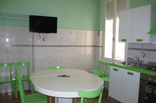 Foto 6 - Apartamento de 4 habitaciones en Cattolica