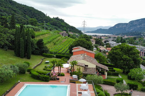 Foto 20 - Appartamento con 2 camere da letto a Garda con piscina e giardino