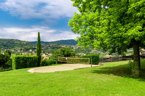 Foto 31 - Appartamento con 2 camere da letto a Garda con piscina e giardino