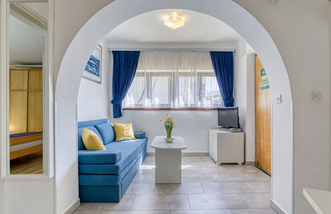Apartamento de 3 quartos em Omišalj com jardim e terraço - Foto 9