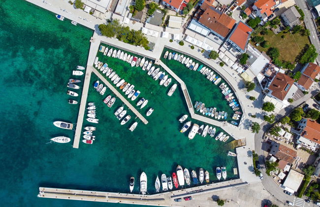 Apartamento de 4 quartos em Omišalj com piscina privada e jardim - Foto 31