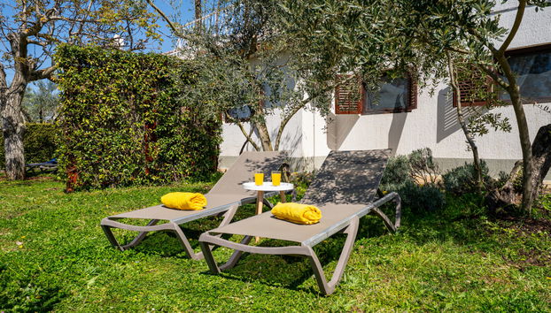 Apartamento de 3 quartos em Omišalj com jardim e terraço - Foto 5