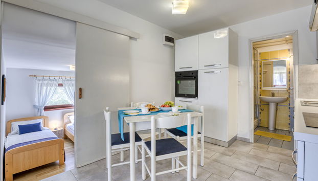 Apartamento de 3 quartos em Omišalj com jardim e terraço - Foto 4