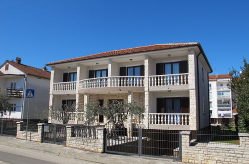 Photo 18 - Appartement de 3 chambres à Umag avec terrasse