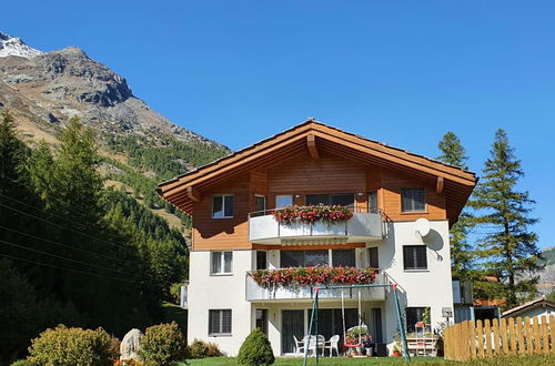 Foto 9 - Appartamento con 2 camere da letto a Saas-Grund