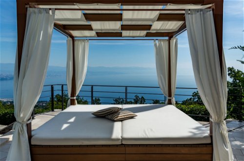 Foto 45 - Casa de 4 habitaciones en Opatija con piscina privada y vistas al mar