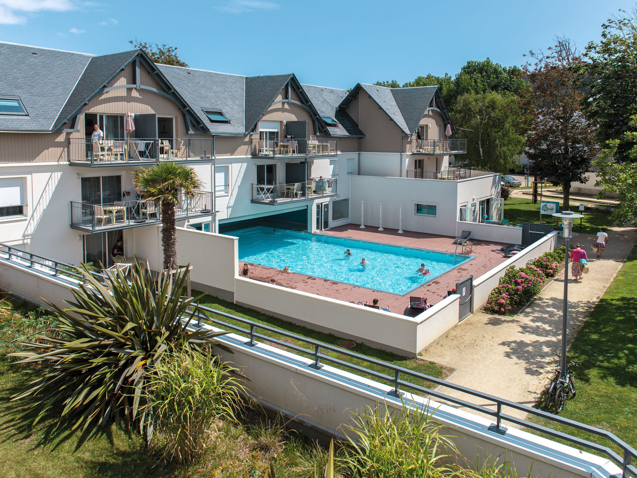 Foto 1 - Appartamento con 3 camere da letto a Bénodet con piscina privata e vista mare