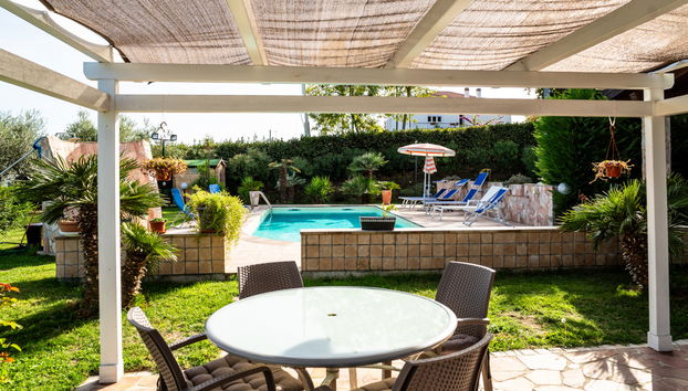 Casa de 3 quartos em Città Sant'Angelo com piscina e jardim - Foto 2