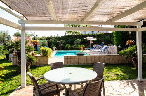 Photo 24 - 3 bedroom House in Città Sant'Angelo with swimming pool and garden