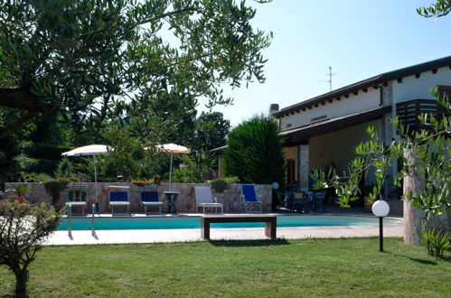 Foto 5 - Casa de 3 habitaciones en Città Sant'Angelo con piscina y vistas al mar