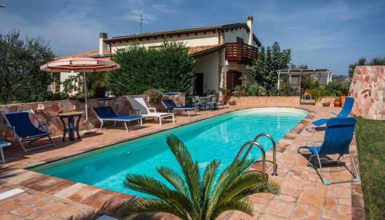 Photo 1 - 3 bedroom House in Città Sant'Angelo with swimming pool and garden