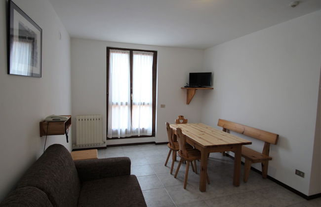 Apartamento de 2 quartos em Ledro com piscina e jardim - Foto 7