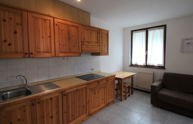 Apartamento de 2 quartos em Ledro com piscina e jardim - Foto 9