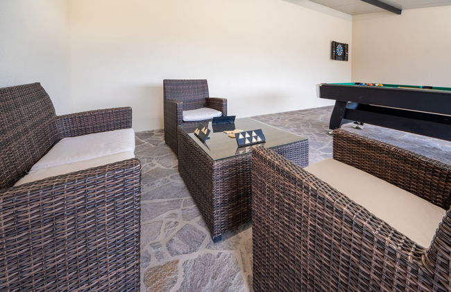 Casa de 3 quartos em Vinodolska Općina com piscina privada e jardim - Foto 10