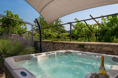 Foto 17 - Casa de 3 quartos em Vinodolska Općina com piscina privada e vistas do mar