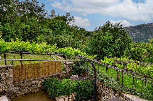 Photo 31 - Maison de 3 chambres à Vinodolska Općina avec piscine privée et jardin