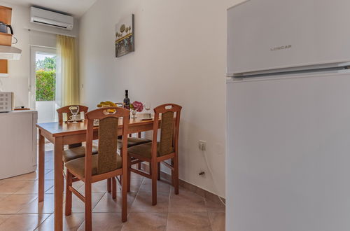 Photo 9 - 1 bedroom Apartment in Medulin with swimming pool and garden