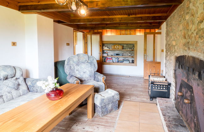 Casa de 3 quartos em Benecko com jardim - Foto 8