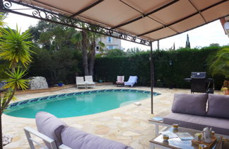 Foto 2 - Casa de 3 quartos em Fréjus com piscina privada e vistas do mar