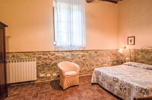 Photo 16 - 10 bedroom House in Colle di Val d'Elsa with private pool and garden