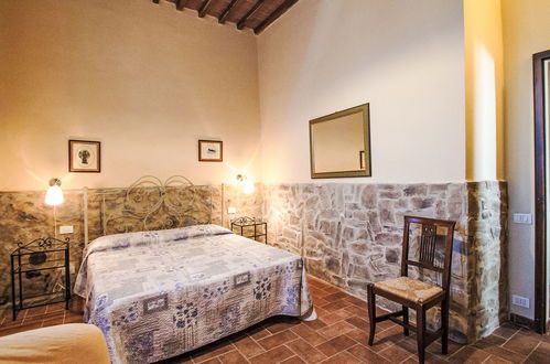 Photo 15 - 10 bedroom House in Colle di Val d'Elsa with private pool and garden