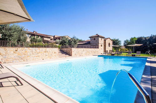 Foto 5 - Casa de 10 habitaciones en Colle di Val d'Elsa con piscina privada y jardín