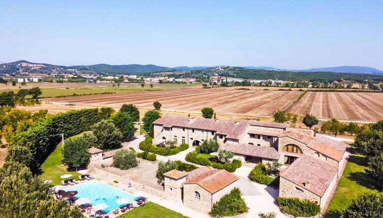 Foto 1 - Casa de 10 quartos em Colle di Val d'Elsa com piscina privada e jardim