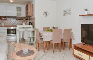 Photo 2 - 2 bedroom Apartment in Zadar with terrace and sea view