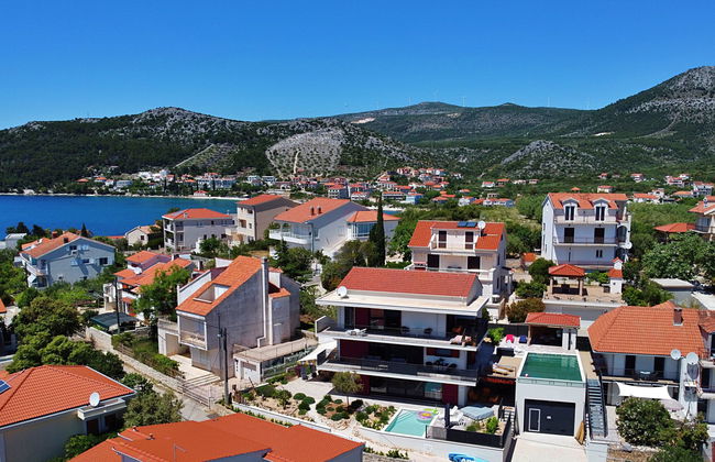 Apartamento de 3 quartos em Seget com piscina e jardim - Foto 20