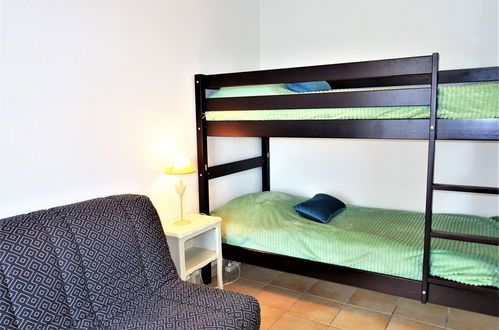 Foto 12 - Appartamento con 2 camere da letto a Narbonne con piscina e vista mare