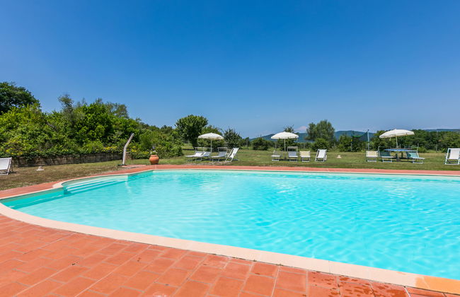 3 bedroom Apartment in Castelnuovo di Val di Cecina with swimming pool and garden - Photo 27