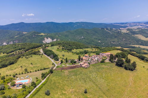 Foto 42 - Apartment mit 1 Schlafzimmer in Castelnuovo di Val di Cecina mit schwimmbad und garten