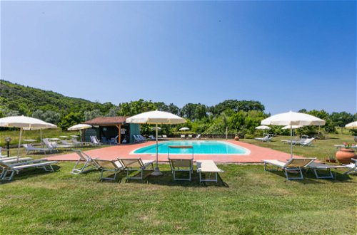 Foto 37 - Apartamento de 1 habitación en Castelnuovo di Val di Cecina con piscina y jardín