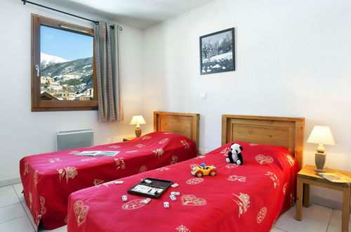 Foto 7 - Appartamento con 3 camere da letto a Briançon con sauna e vista sulle montagne