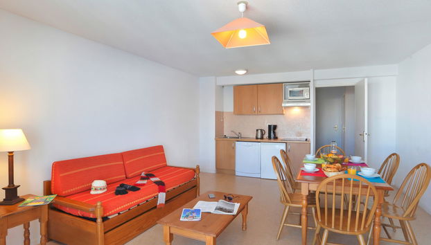 Apartamento de 3 quartos em Germ com piscina e jardim - Foto 3