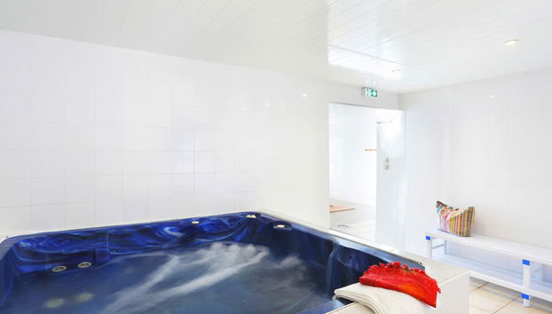 Apartamento de 4 quartos em Germ com piscina e jardim - Foto 5