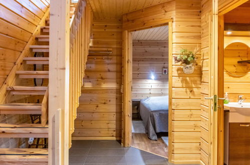 Foto 7 - Casa de 2 habitaciones en Pelkosenniemi con sauna y vistas a la montaña