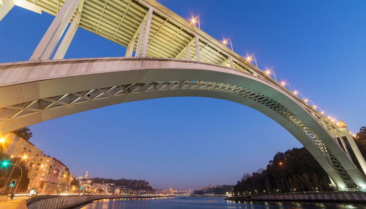 Photo 1 - Holiday Flat With Balcony in the Middle of Porto All Yours No001