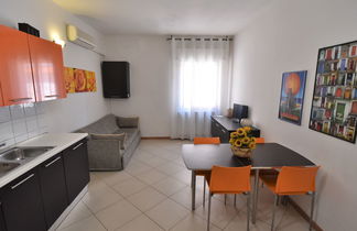 Foto 2 - Apartamento de 1 habitación en Rosolina con jardín