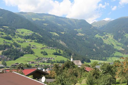 Foto 33 - Apartamento de 7 quartos em Ramsau im Zillertal com terraço e vista para a montanha