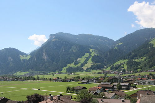 Foto 31 - Appartamento con 4 camere da letto a Ramsau im Zillertal con terrazza e vista sulle montagne