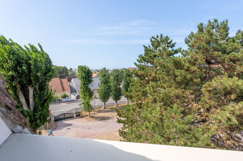 Foto 5 - Apartamento de 2 quartos em Villers-sur-Mer com jardim e vistas do mar