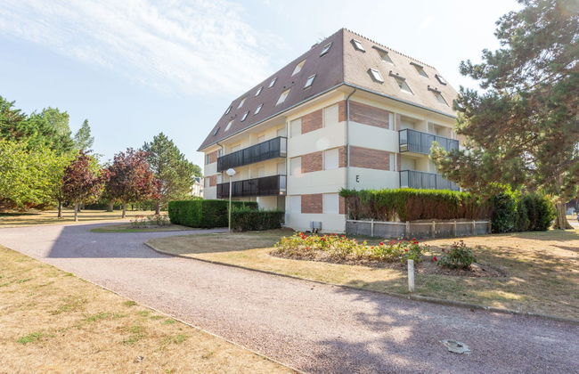 2 bedroom Apartment in Villers-sur-Mer with garden - Photo 17
