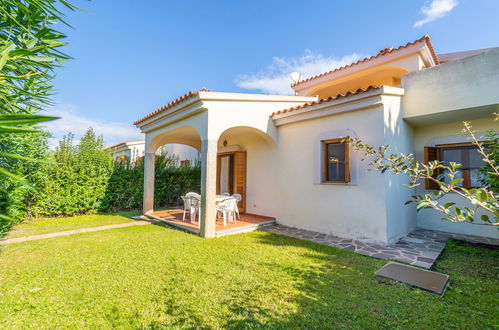 Foto 1 - Appartamento con 1 camera da letto a San Teodoro con terrazza e vista mare