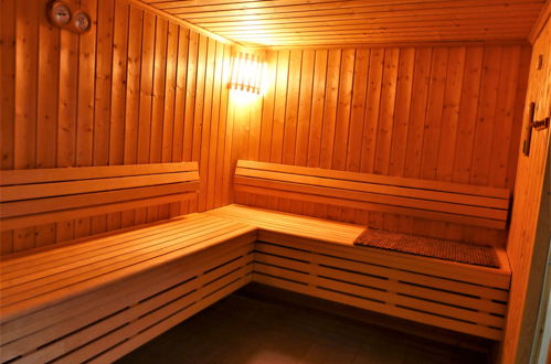 Foto 40 - Apartamento de 2 quartos em Crans-Montana com terraço e sauna